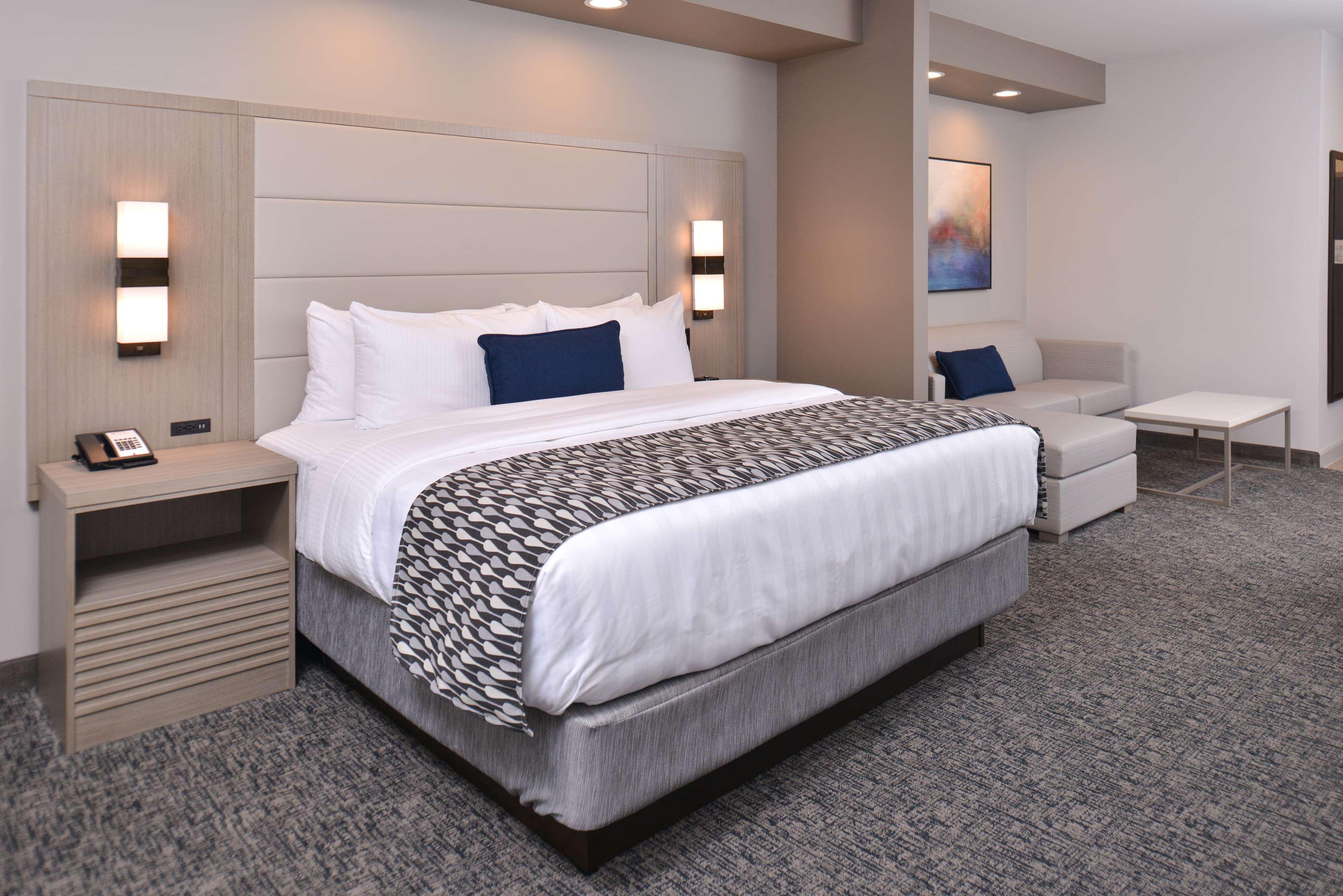 Wyndham Garden Katy Hotel Bagian luar foto