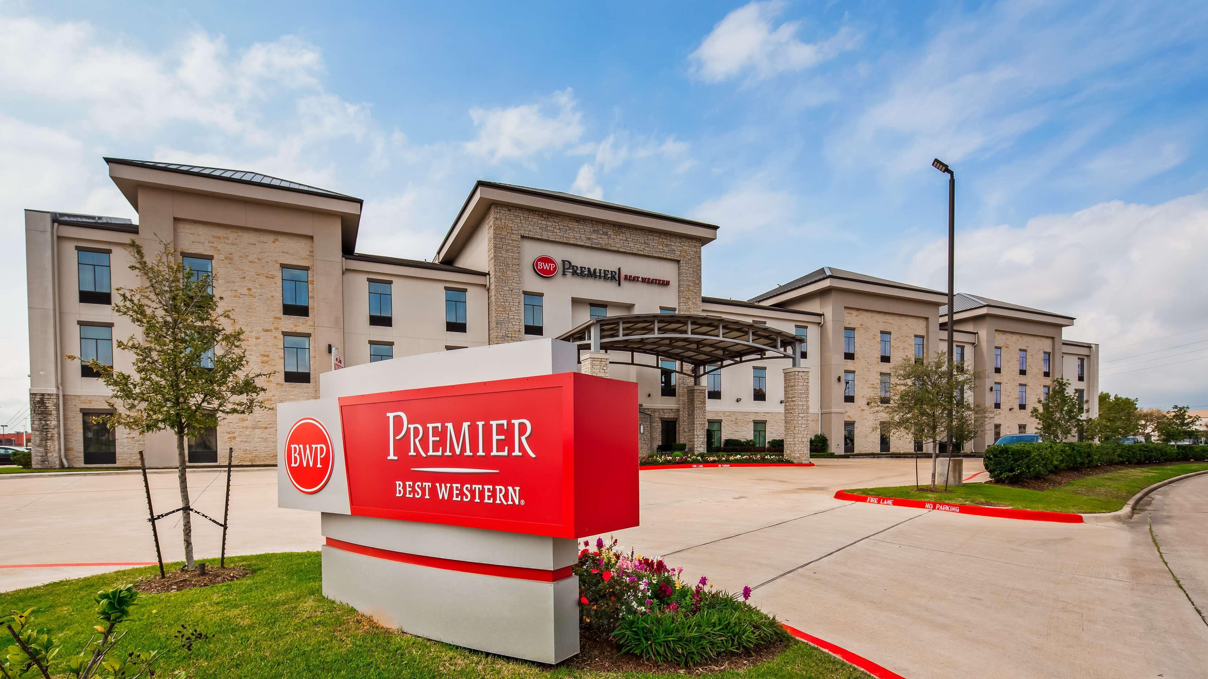 Wyndham Garden Katy Hotel Bagian luar foto