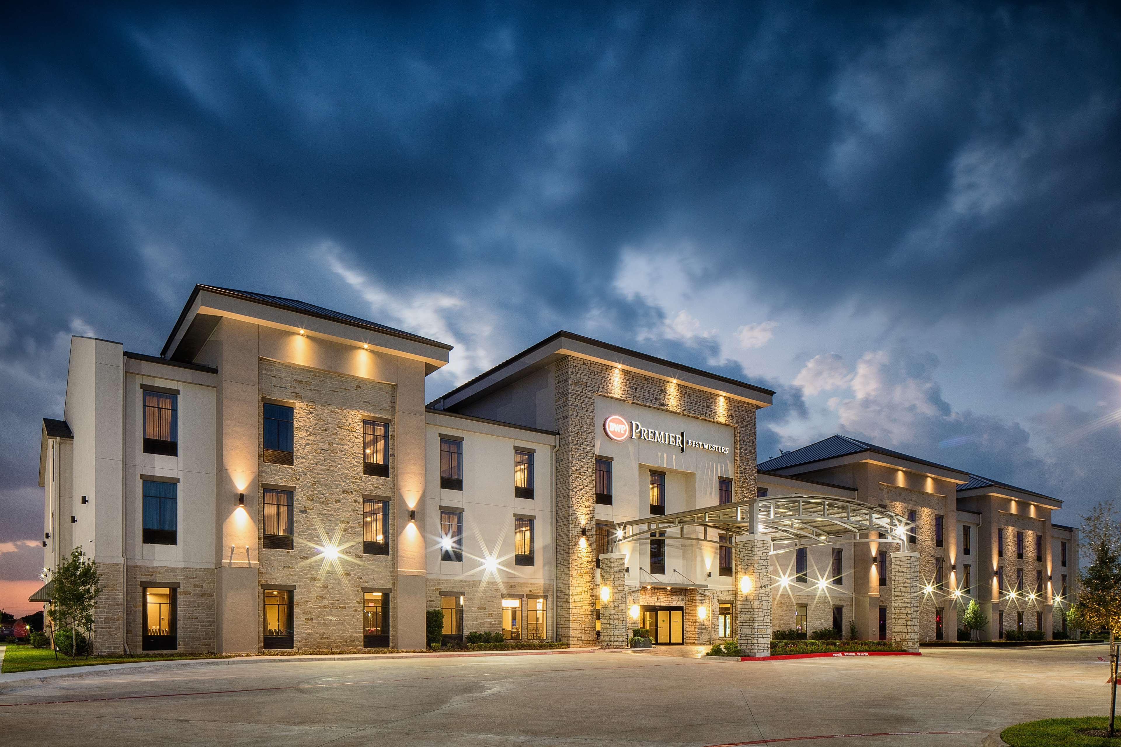 Wyndham Garden Katy Hotel Bagian luar foto